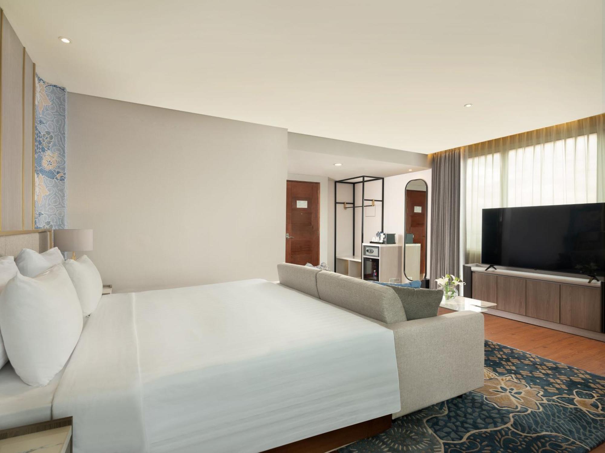 Hotel Santika Premiere Gubeng Surabaia Exterior foto
