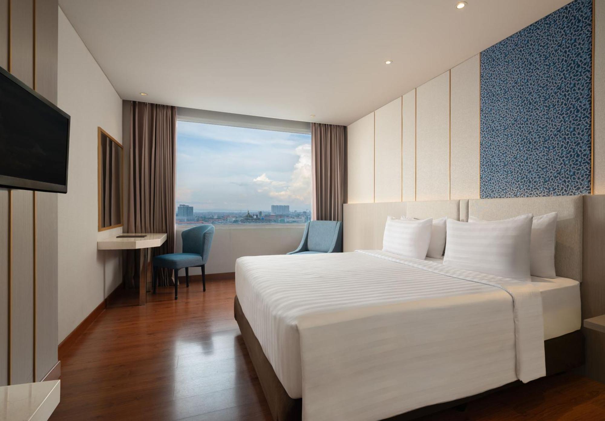 Hotel Santika Premiere Gubeng Surabaia Exterior foto