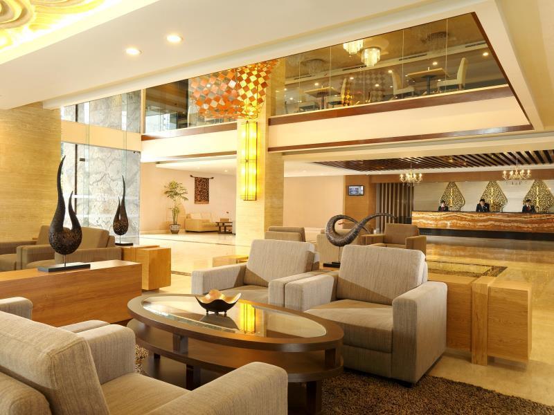 Hotel Santika Premiere Gubeng Surabaia Exterior foto