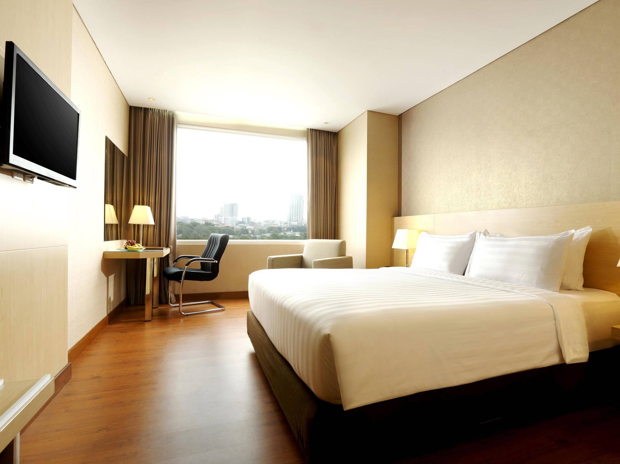 Hotel Santika Premiere Gubeng Surabaia Exterior foto